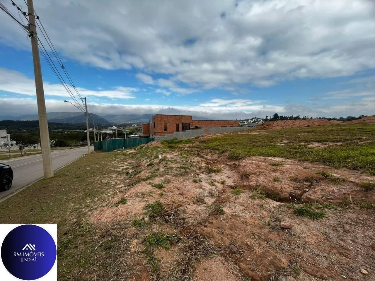 Terreno de 817 m² à venda em Anhangabaú — foto 1