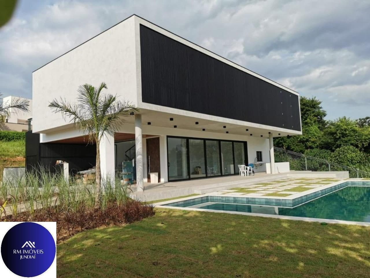 Casa com 5 quartos à venda em Residencial Posse Nova — foto 1