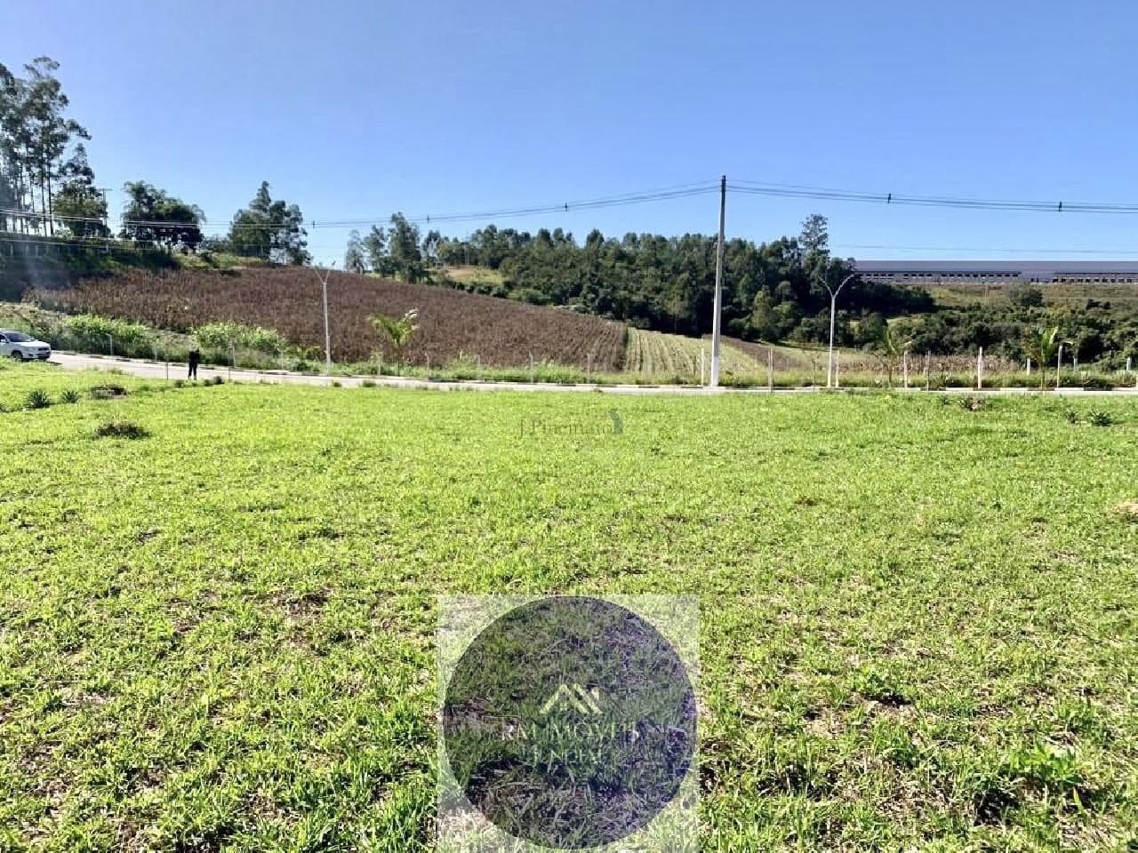 Terreno de 1.106 m² à venda em Centro — foto 1