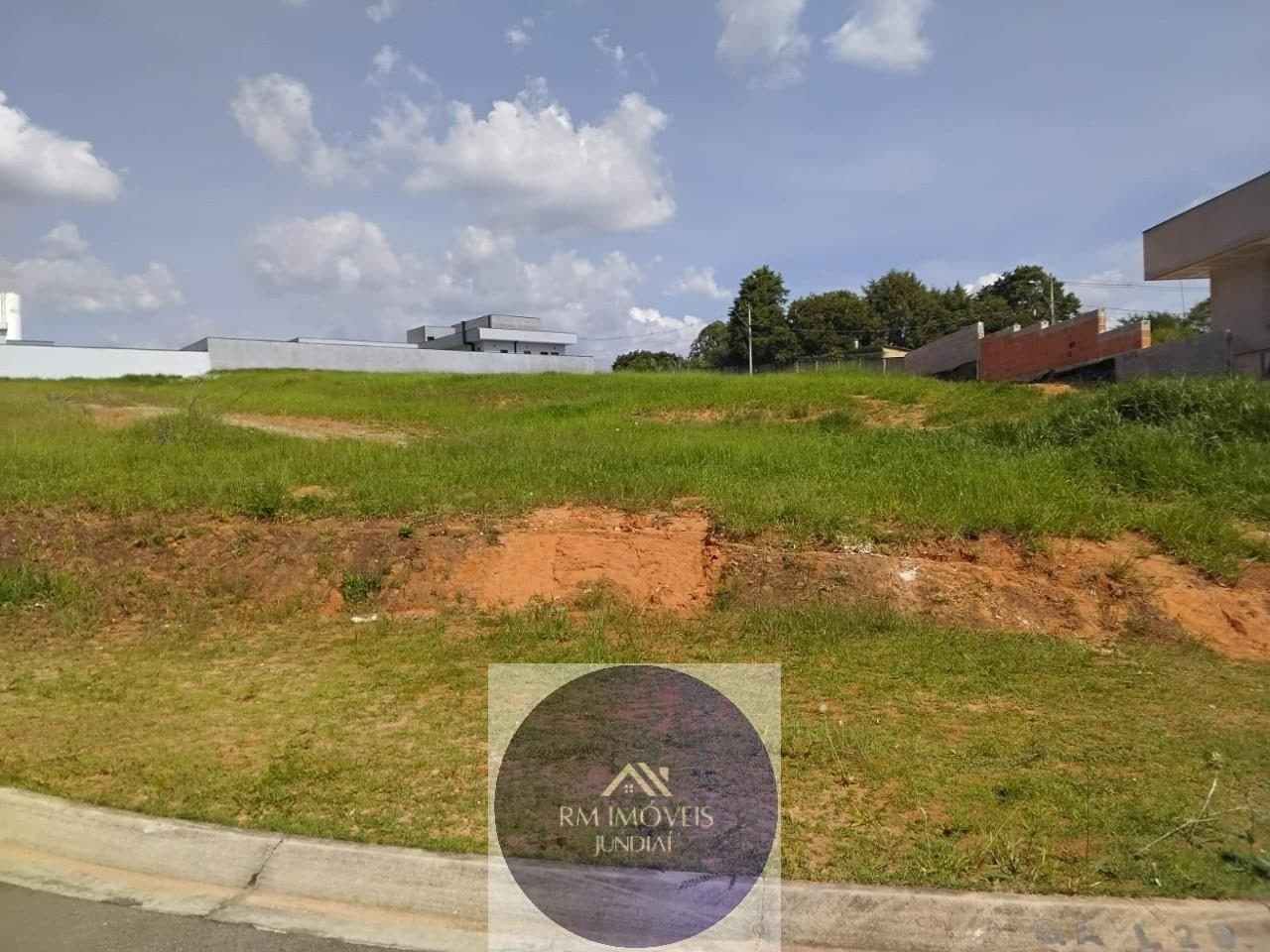 Terreno de 1.000 m² à venda em Caxambu — foto 1