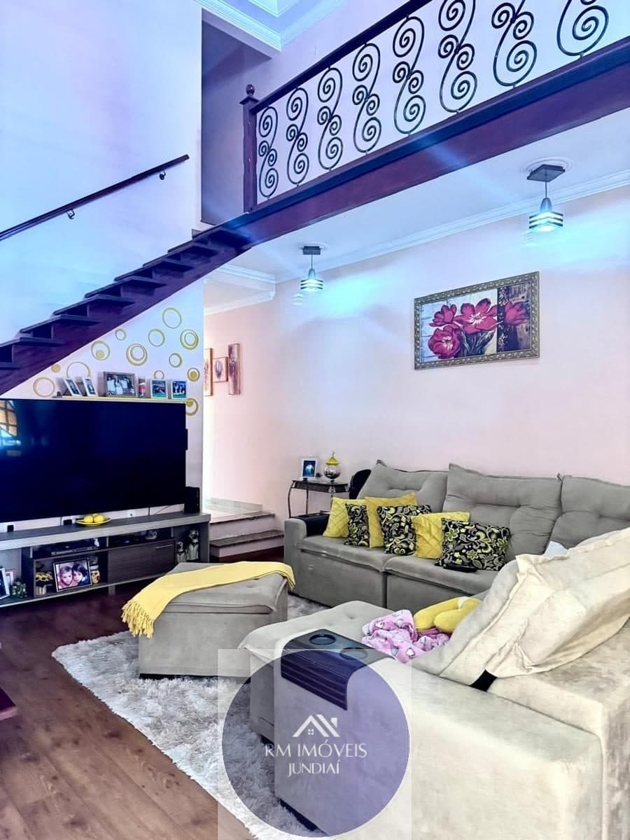 Casa com 4 quartos à venda em Jardim Caçula — foto 1