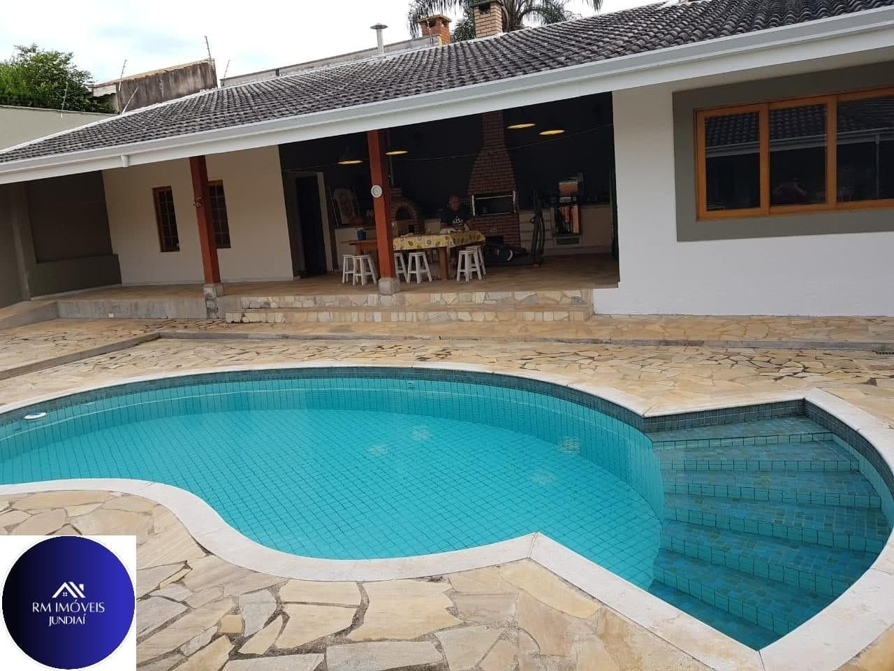 Casa com 3 quartos à venda em Bom Retiro — foto 1
